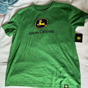 New John Deere t shirt! Size L